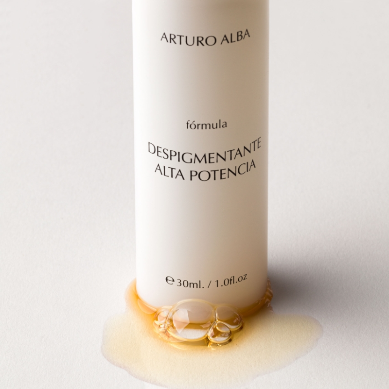 arturo-alba-formula-despigmentante-de-alta-potencia-textura
